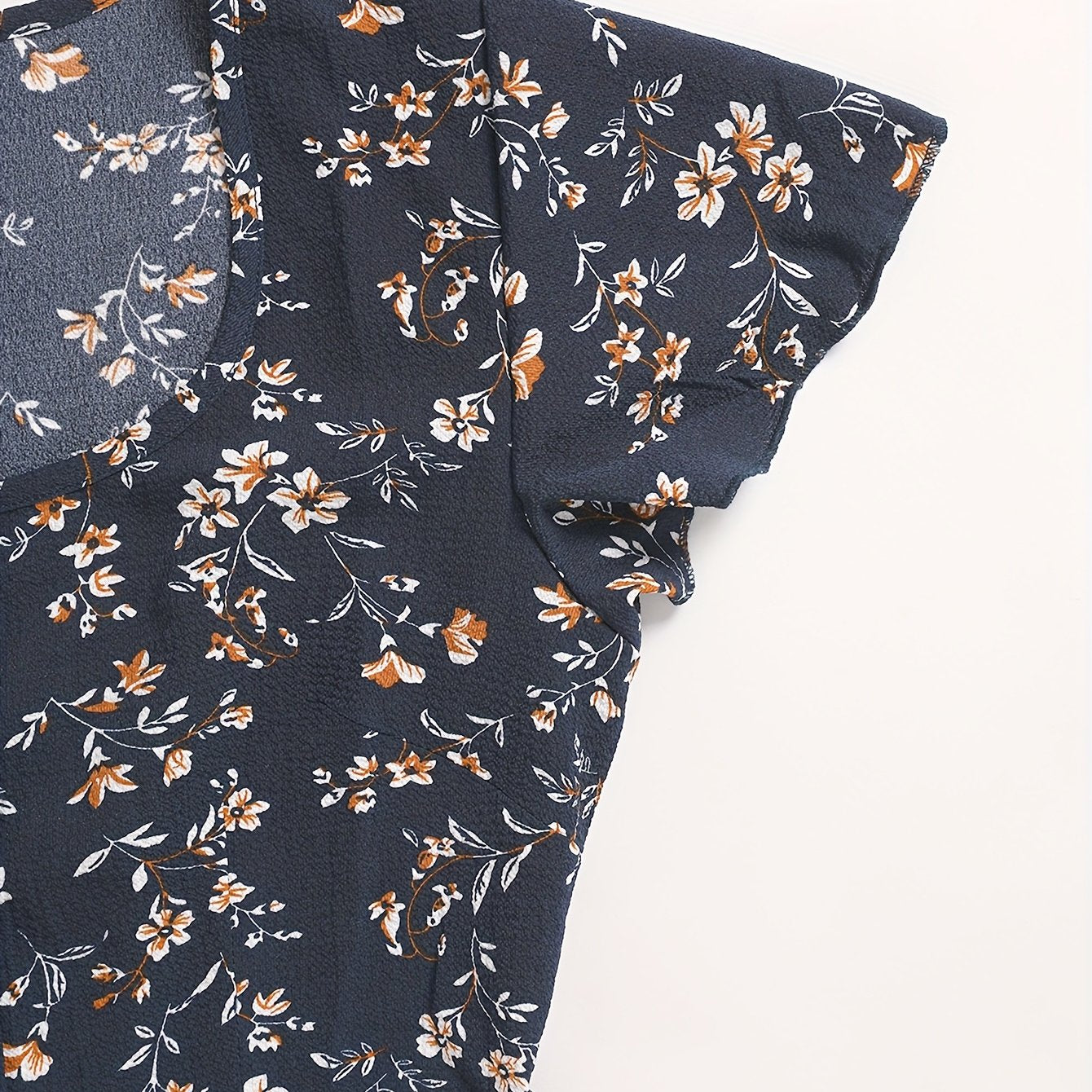 Womenswear Sexy Floral Womenswear, Button Design