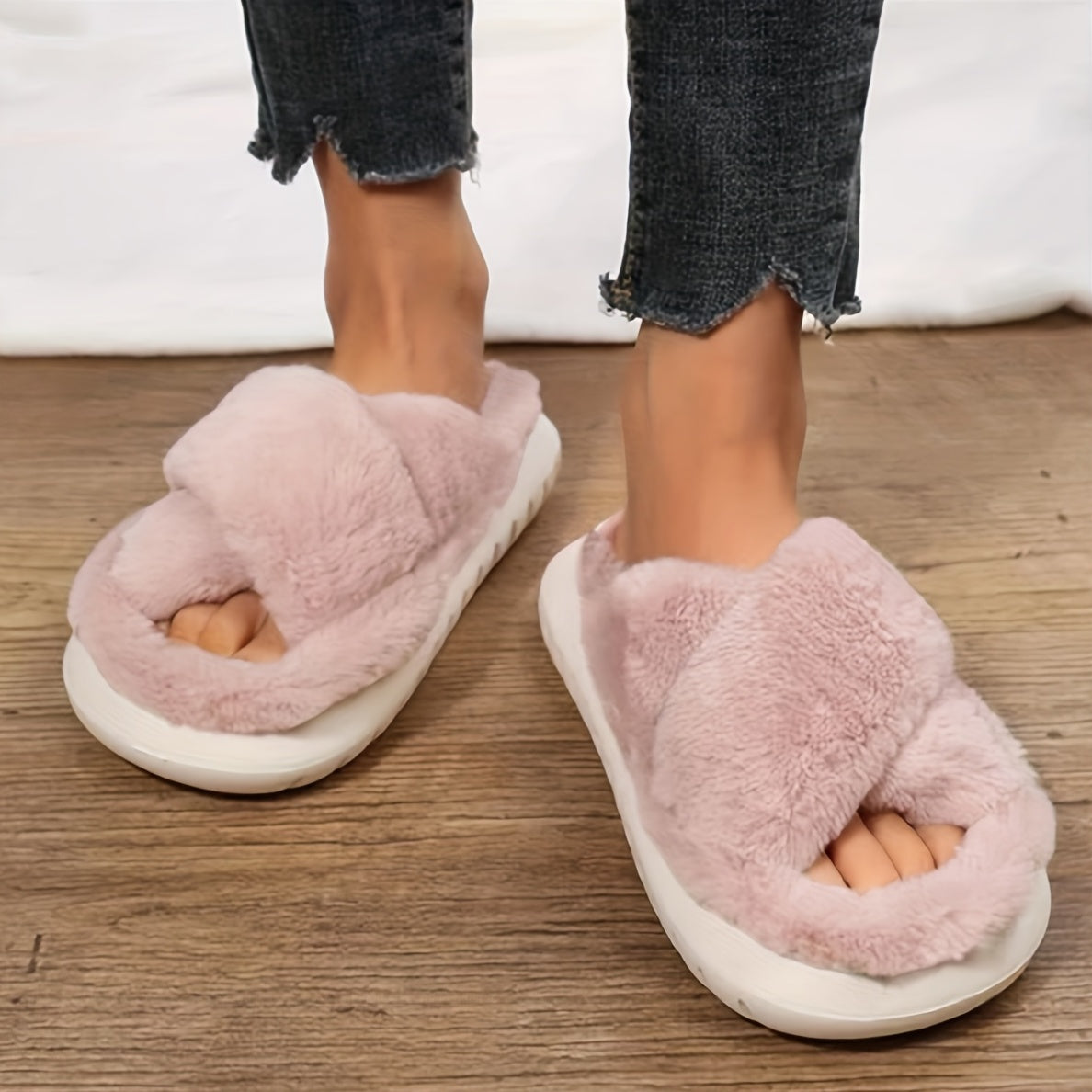 Women'S Plush Faux Fur Slippers with Thick EVA Sole