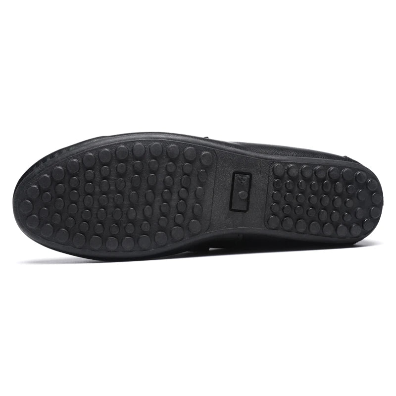 Breathable men's casual shoes