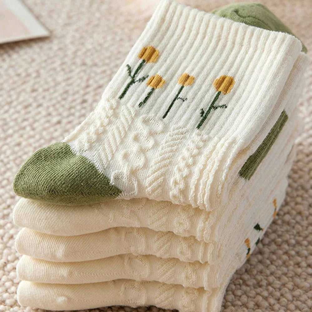 10 Pairs Women Cartoon Socks Creative Fashionable Printed Socks Soft Comfortable Lightweight Green Bottomed Midlength Socks