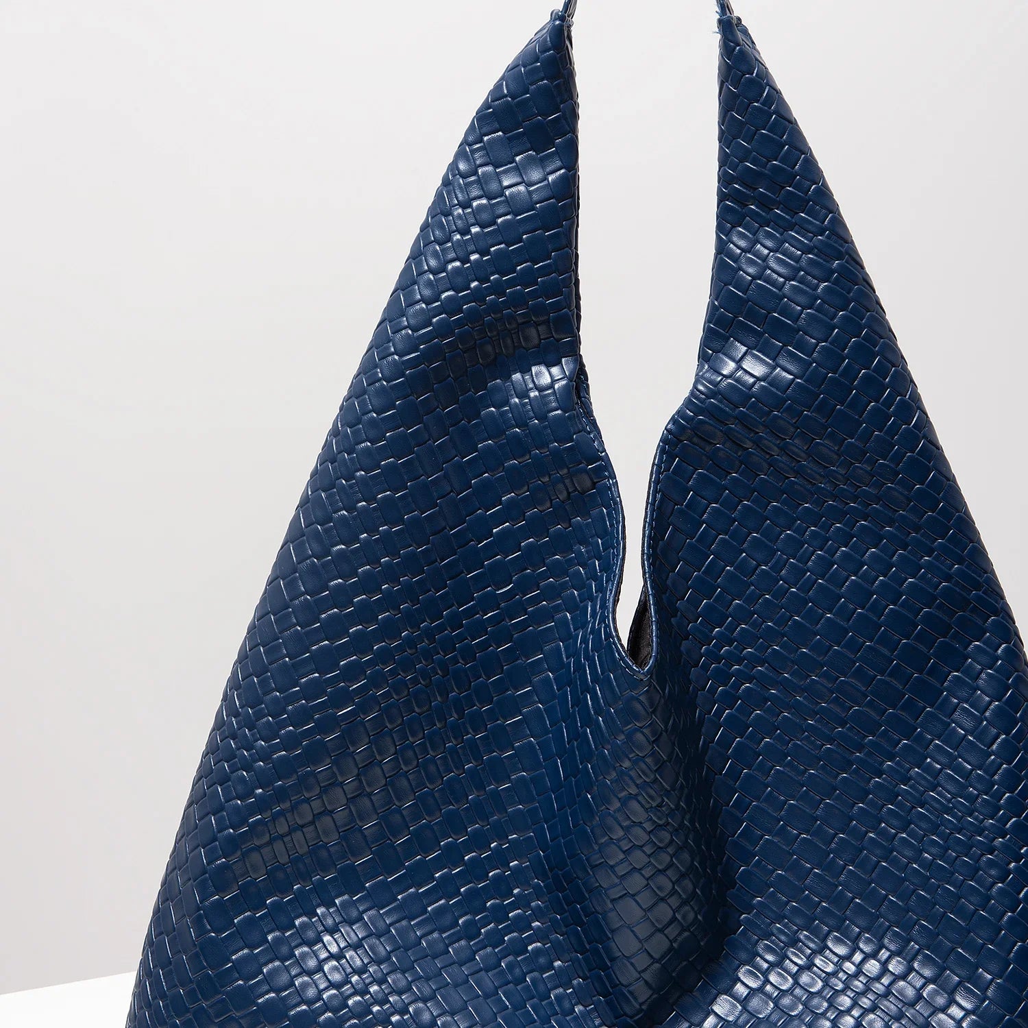 Minimalist Retro Hobo Bag for Women
