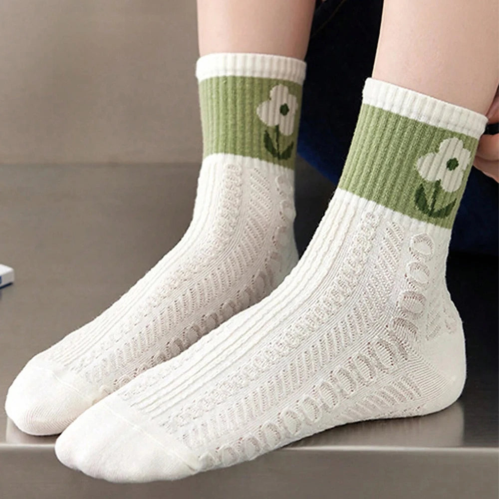 10 Pairs Women Cartoon Socks Creative Fashionable Printed Socks Soft Comfortable Lightweight Green Bottomed Midlength Socks