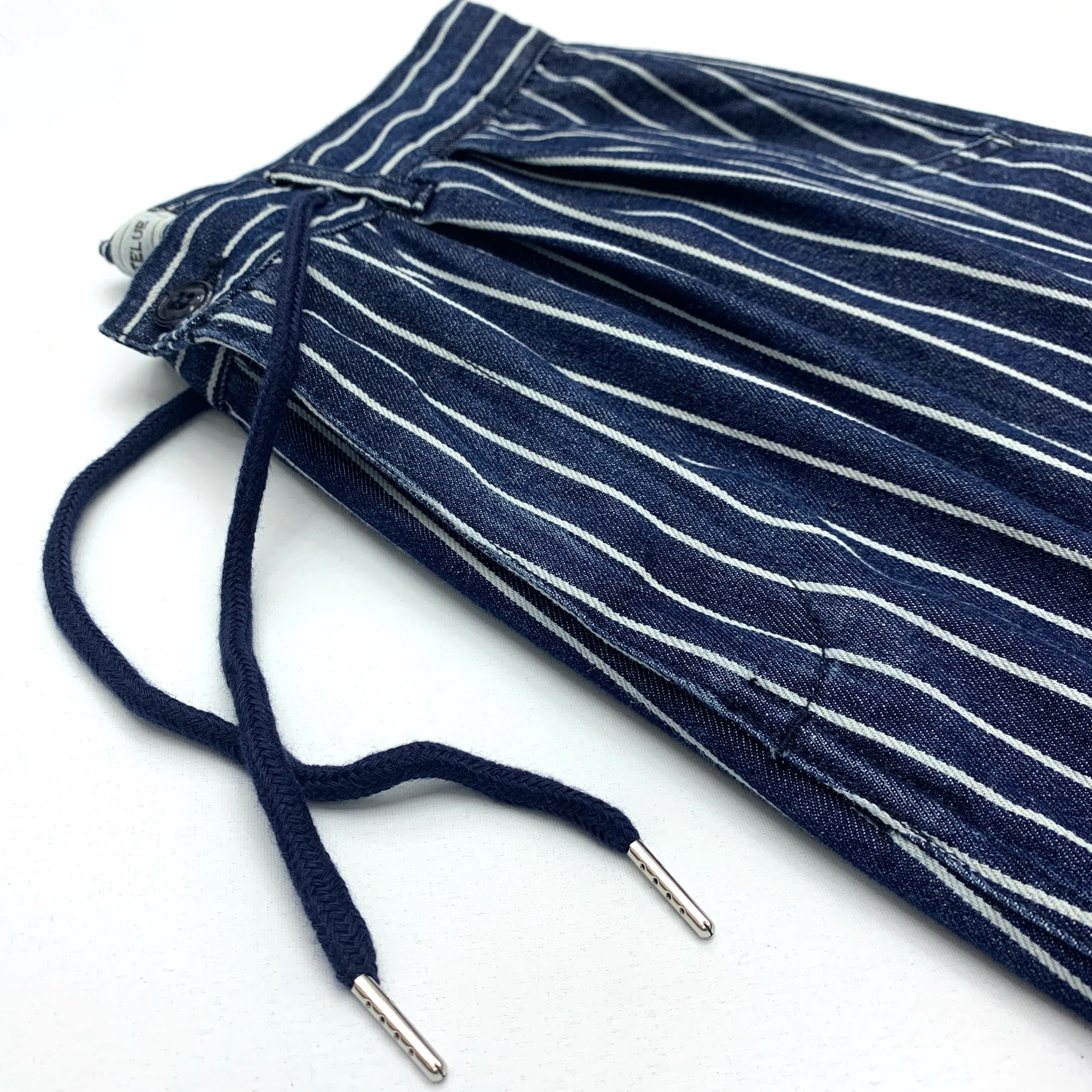 Striped slacks Loose straight