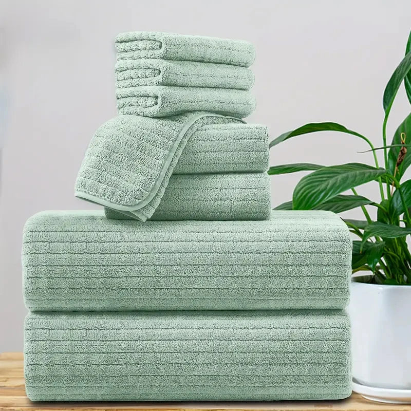 8 Pcs Bath Towel Set - 4 Washcloths, 2 Face Towels & 2 Bath Towels