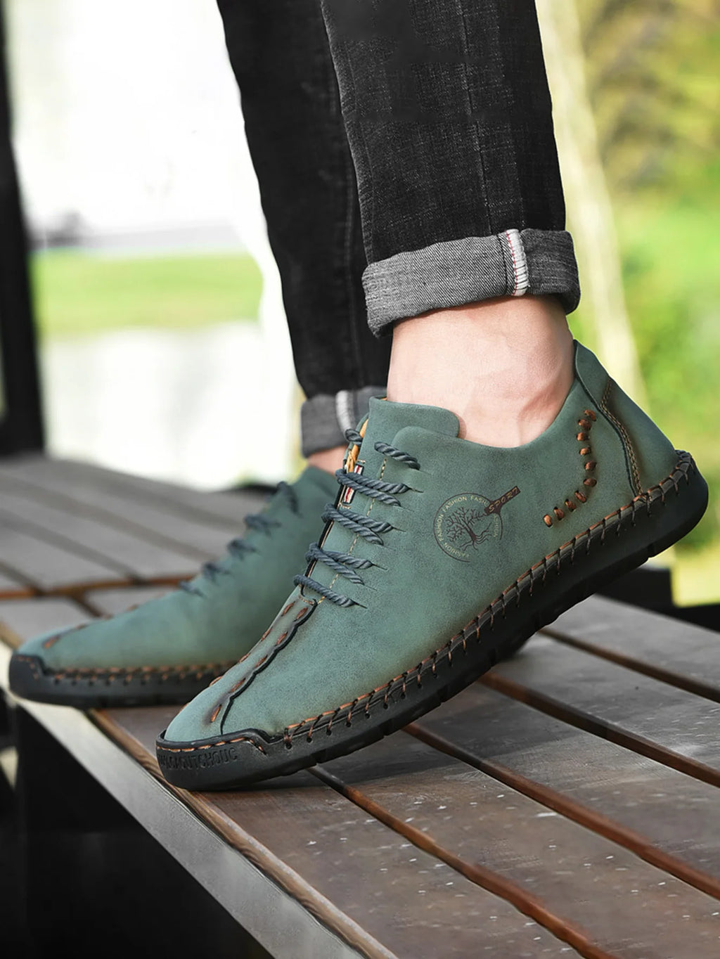Men's Fashionable Retro Hand-Stitched Casual Shoes
