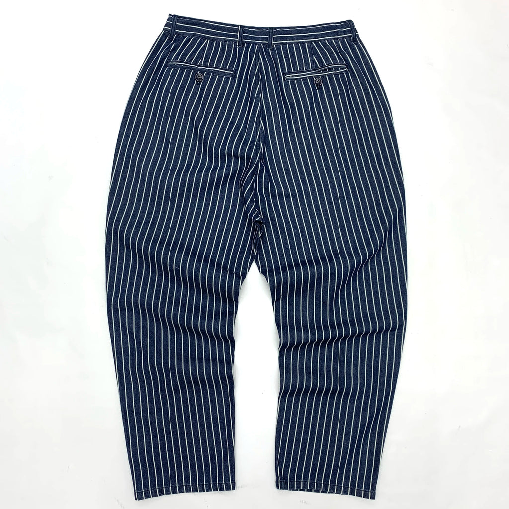 Striped slacks Loose straight