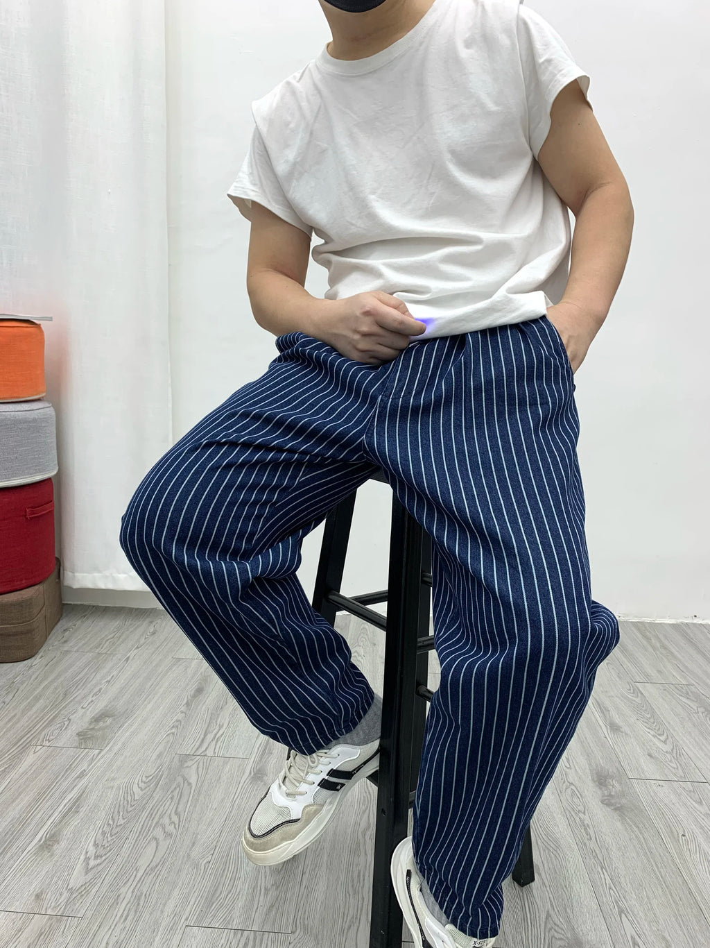 Striped slacks Loose straight