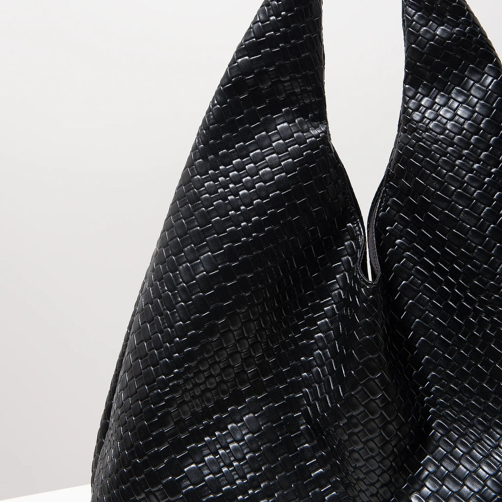 Minimalist Retro Hobo Bag for Women