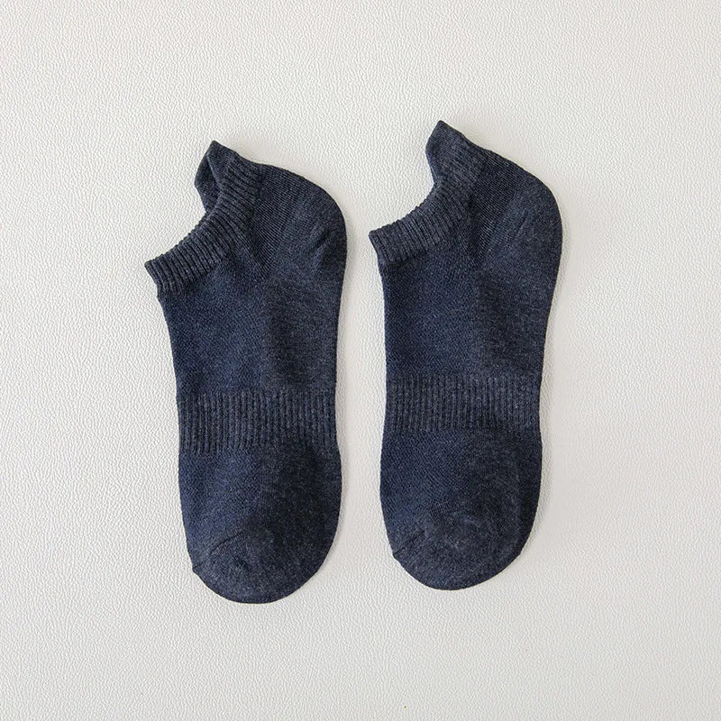 Mens Sport Socks Casual Fashion Solid Color
