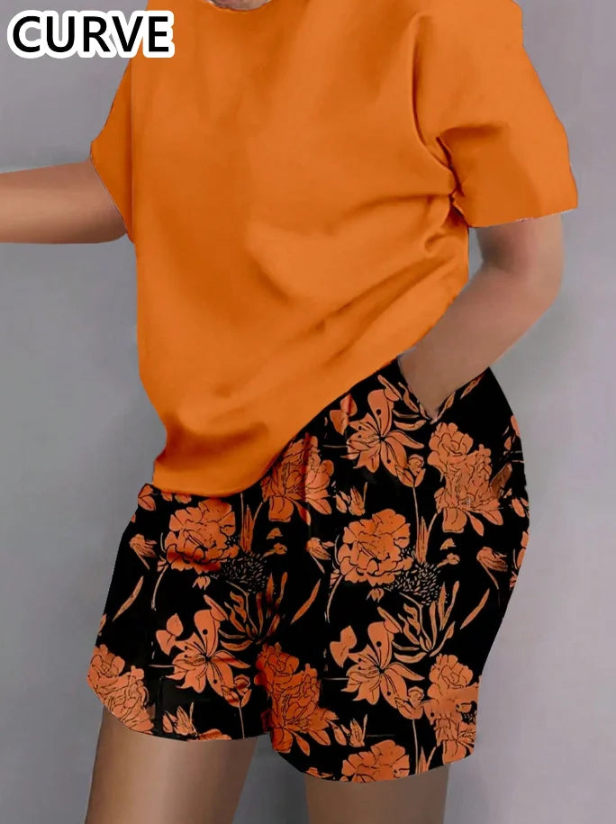 Plus Size 1XL-5XL Women's Fashion 2-piece Short Sleeved T-shirt and Printed Shorts Set