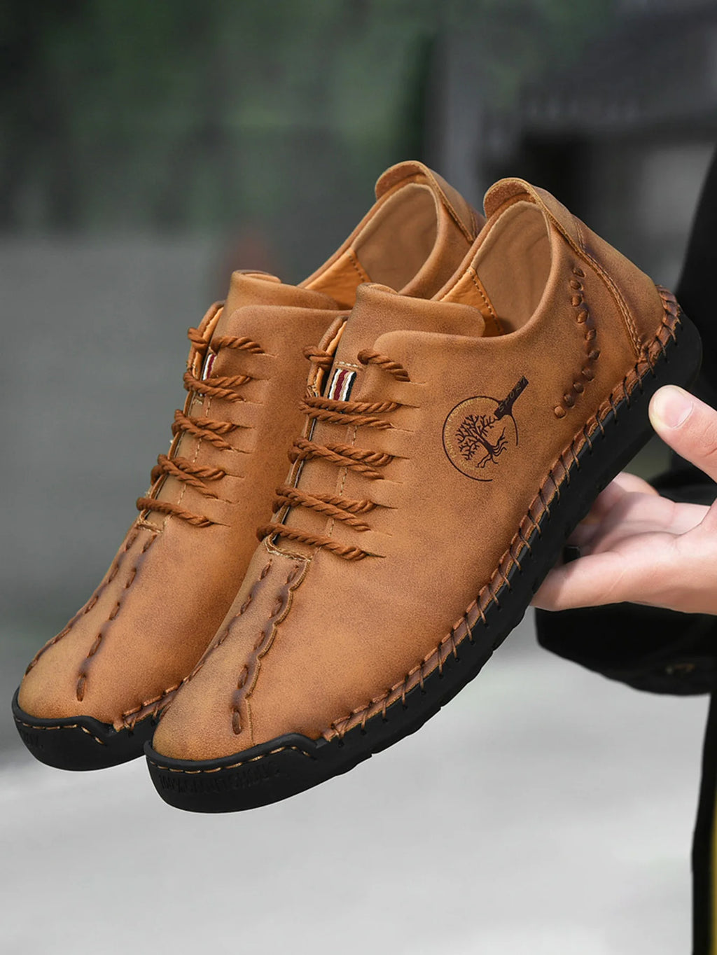 Men's Fashionable Retro Hand-Stitched Casual Shoes