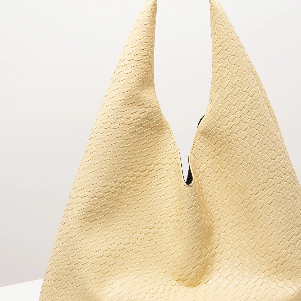 Minimalist Retro Hobo Bag for Women