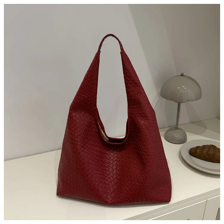 Minimalist Retro Hobo Bag for Women