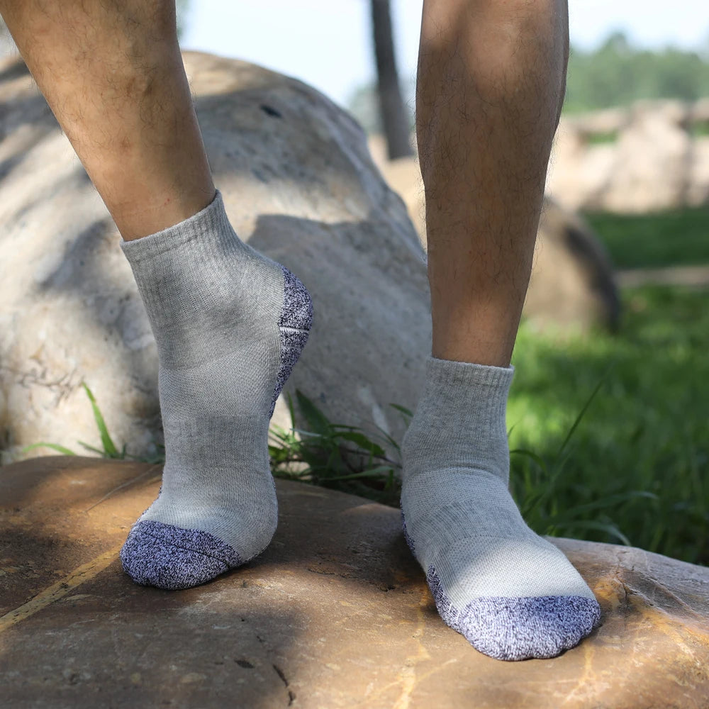 Men Socks Cotton Breathable Mid-calf Socks