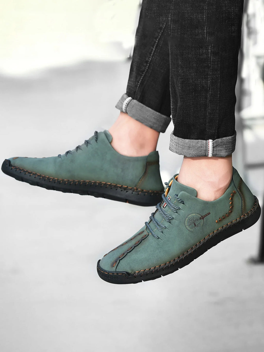 Men's Fashionable Retro Hand-Stitched Casual Shoes