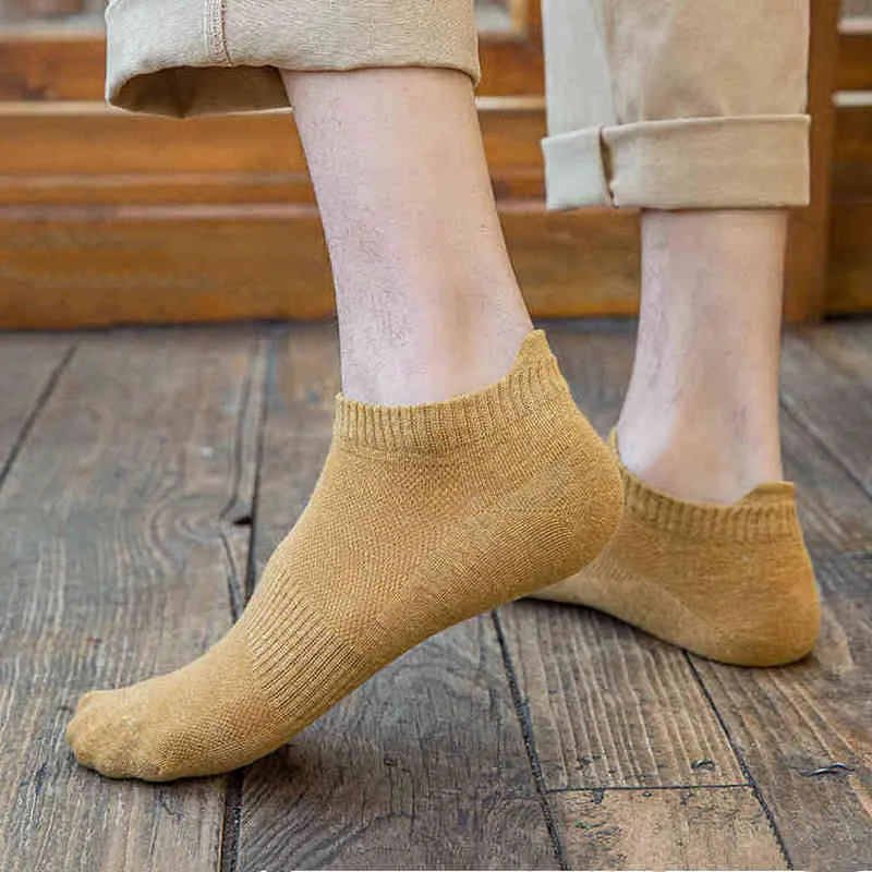 Mens Sport Socks Casual Fashion Solid Color