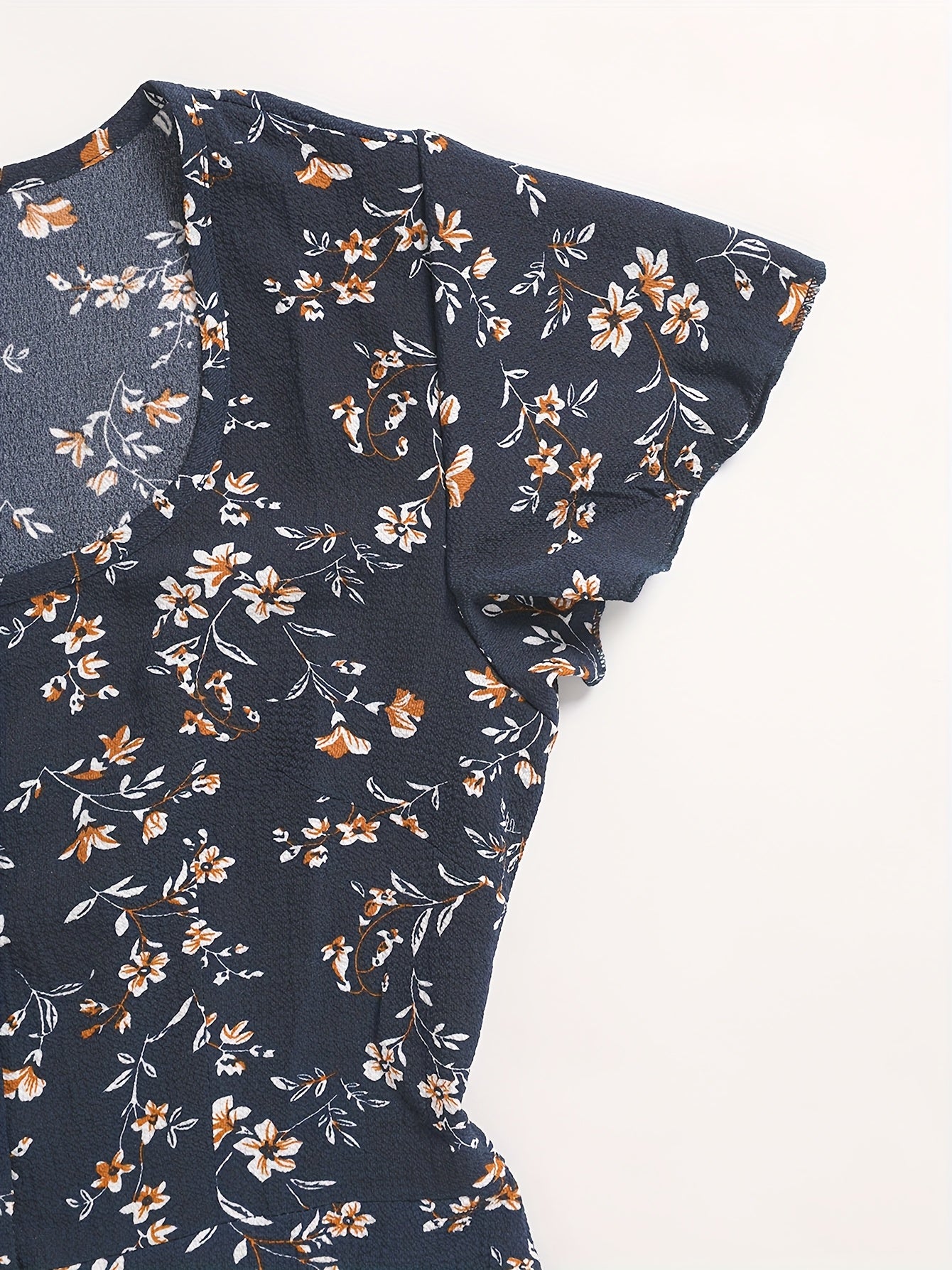 Womenswear Sexy Floral Womenswear, Button Design