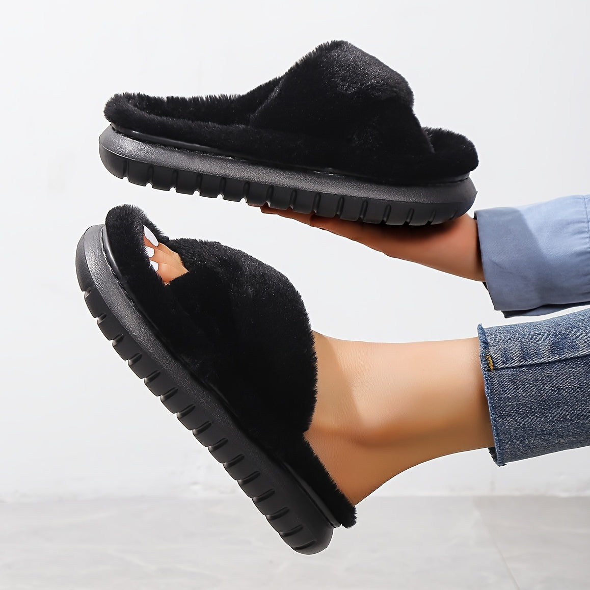 Women'S Plush Faux Fur Slippers with Thick EVA Sole