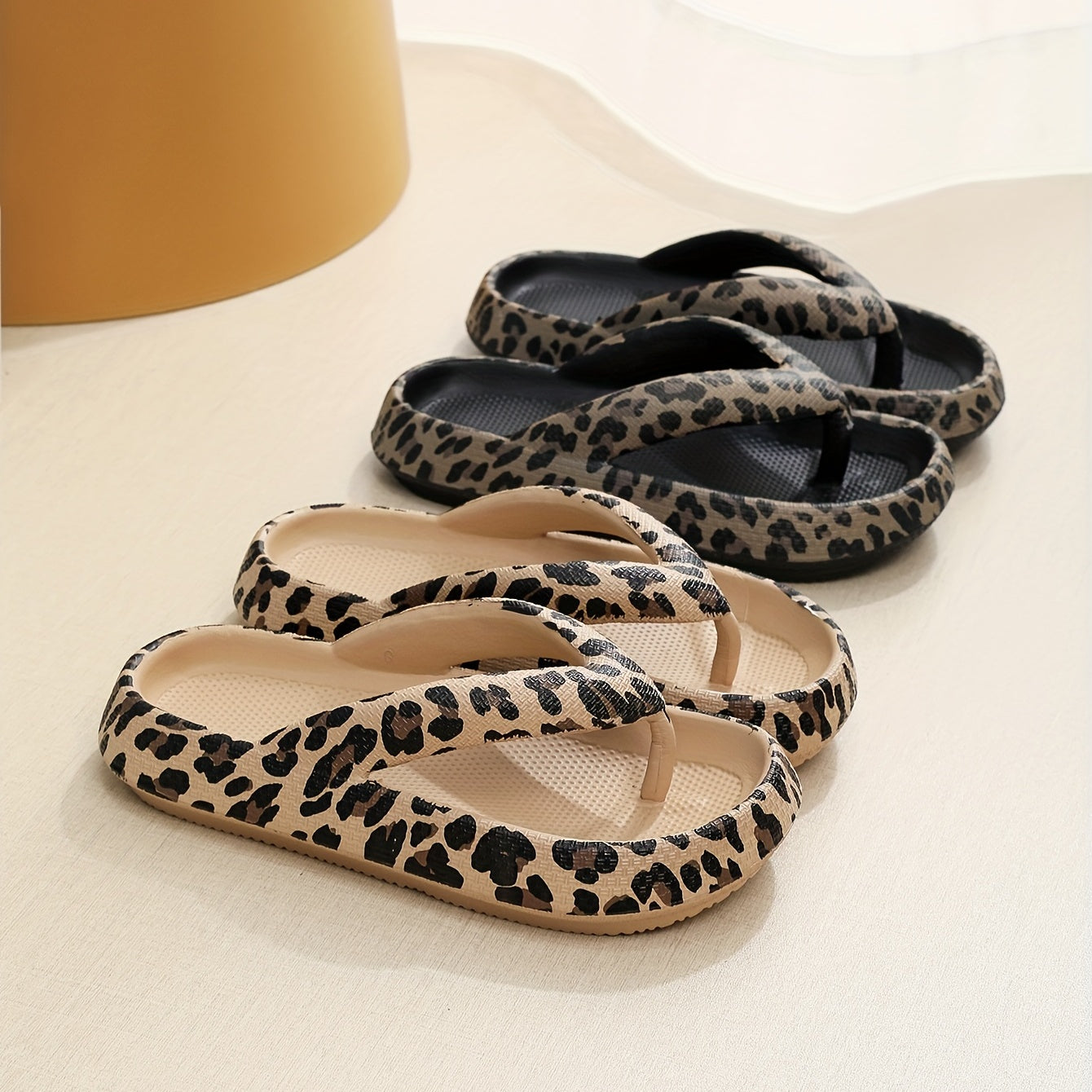 Women's Fashion Leopard Print Flip Flops